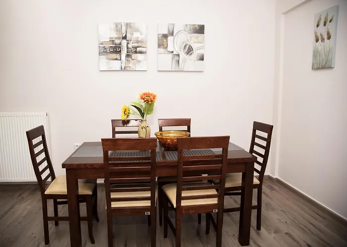Nikolas Apartment